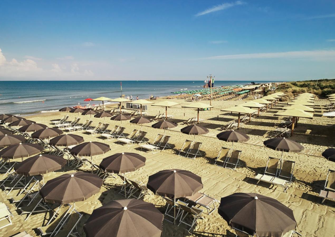 Oasi Del Mare Aparthotel Tirrenia Eksteriør bilde